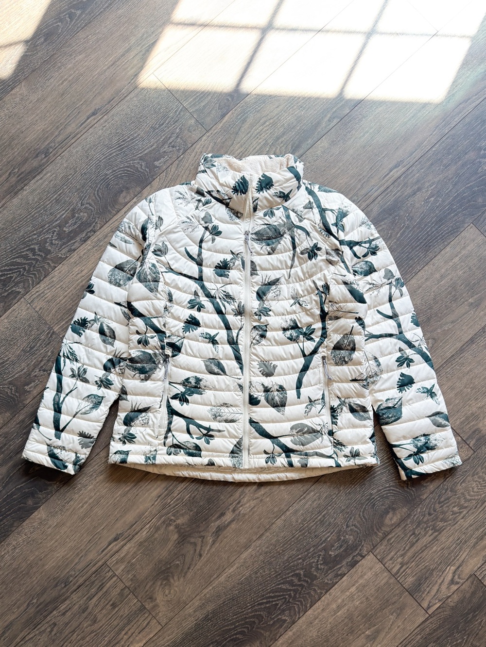 Columbia Women’s XXL Omni-Heat Puffer Jacket White Floral Insulated Full Zip